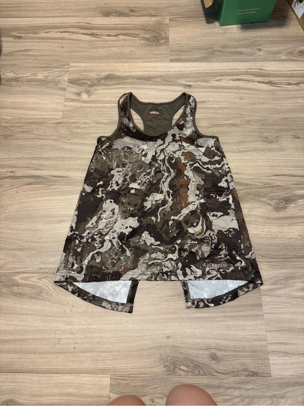Women’s Camouflage Active Tank Shirt Size Small